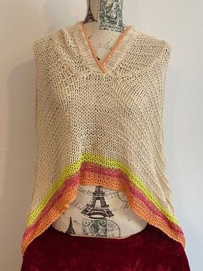 FREE PEOPLE - Crochet Style Poncho - Size XXS